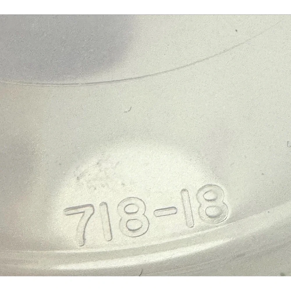 Tupperware shaker unmarked